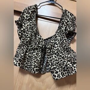 1x Shein Curve tie front cropped leopard blouse